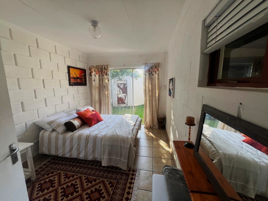 4 Bedroom Property for Sale in Britannia Bay Western Cape